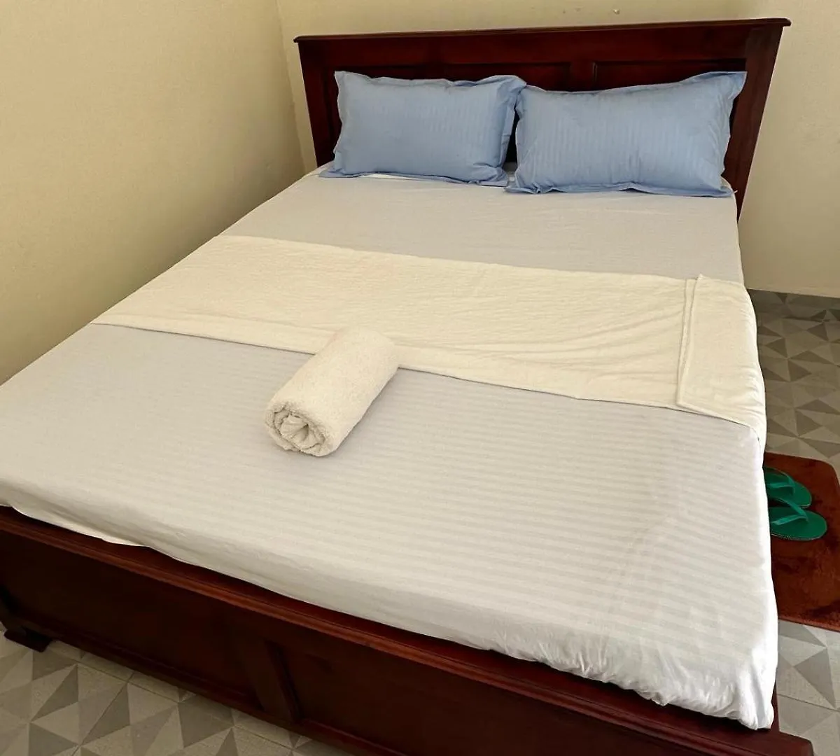 Hermela Guest House Old Kampala 4*,